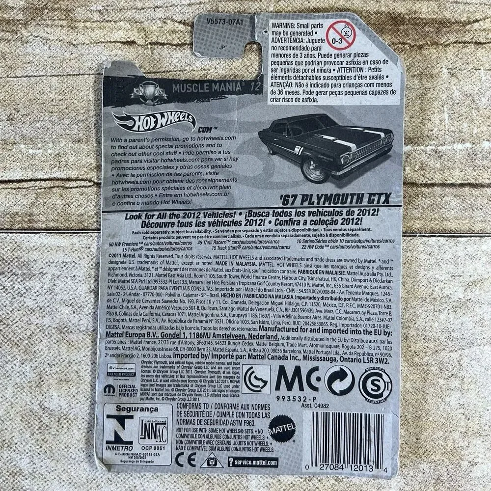 Hot Wheels 2012 Muscle Mania Mopar 67 Plymouth GTX Purple 166/247‎ V5573-07A1